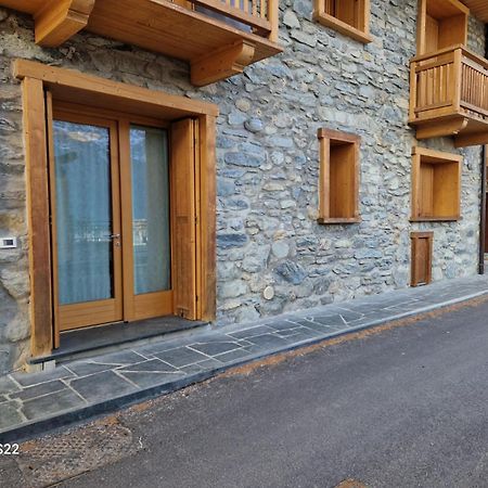 Grazioso Trilocale Con Ampia Terrazza Leilighet Chiesa in Valmalenco Eksteriør bilde