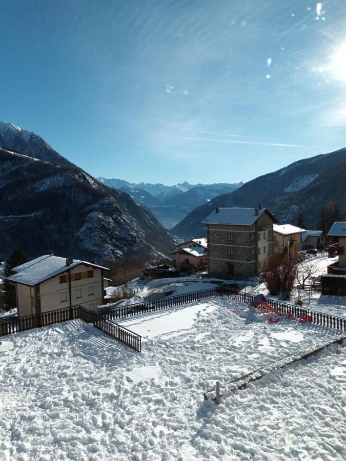 Grazioso Trilocale Con Ampia Terrazza Leilighet Chiesa in Valmalenco Eksteriør bilde
